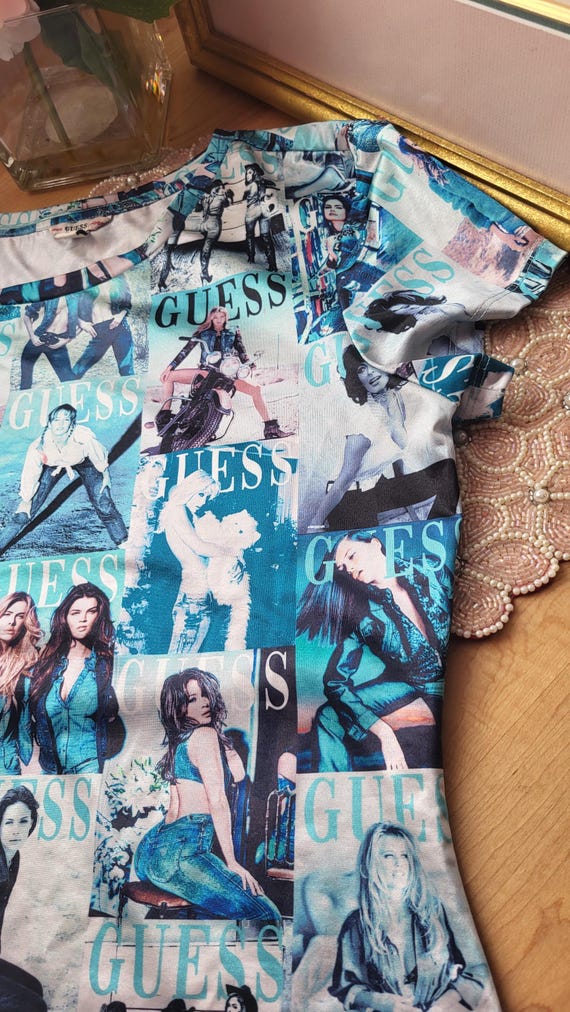 Vintage Y2K GUESS Graphic T-shirt Turquoise Iconic Magazine Girls