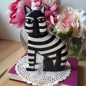 Vintage Black and White Striped Cat, Handcarved and Painted Wood Sculpture, Laurel Burch Style, Bali Souvenir Cat, Whimsical, Folk Art, Boho