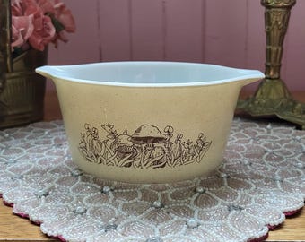 Zabytkowa zapiekanka PYREX Forest Fancies Mushroom 473-B 1 qt bez pokrywki