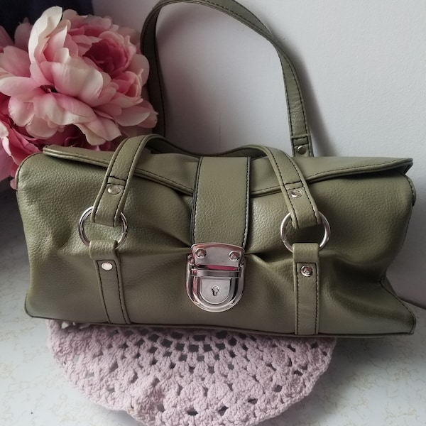 Sac baguette vintage Y2K Le Chateau, vert pomme, sac à main en similicuir souple