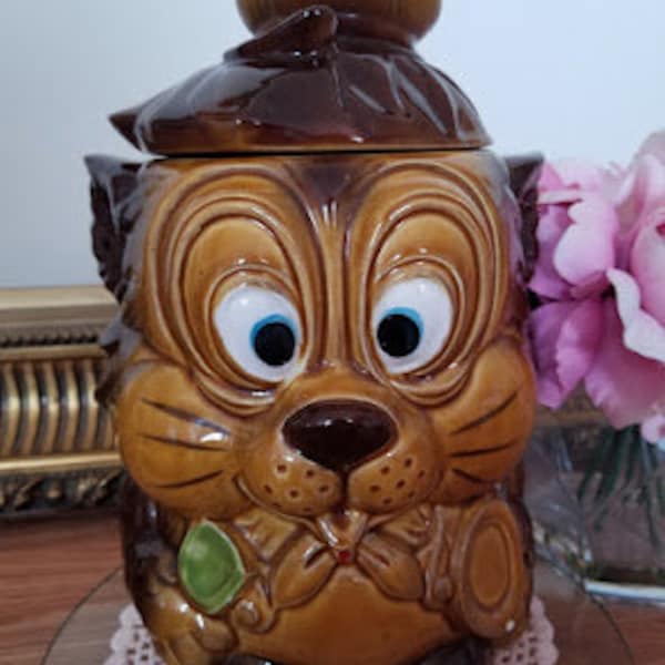 vintage Cookie Jar Kitsch Squirrel Cookie Jar Pop Art Kitchen Container Dog Treat storage Made in Japan