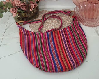 Borsa a tracolla vintage boho boho a righe rosa colorate in legno