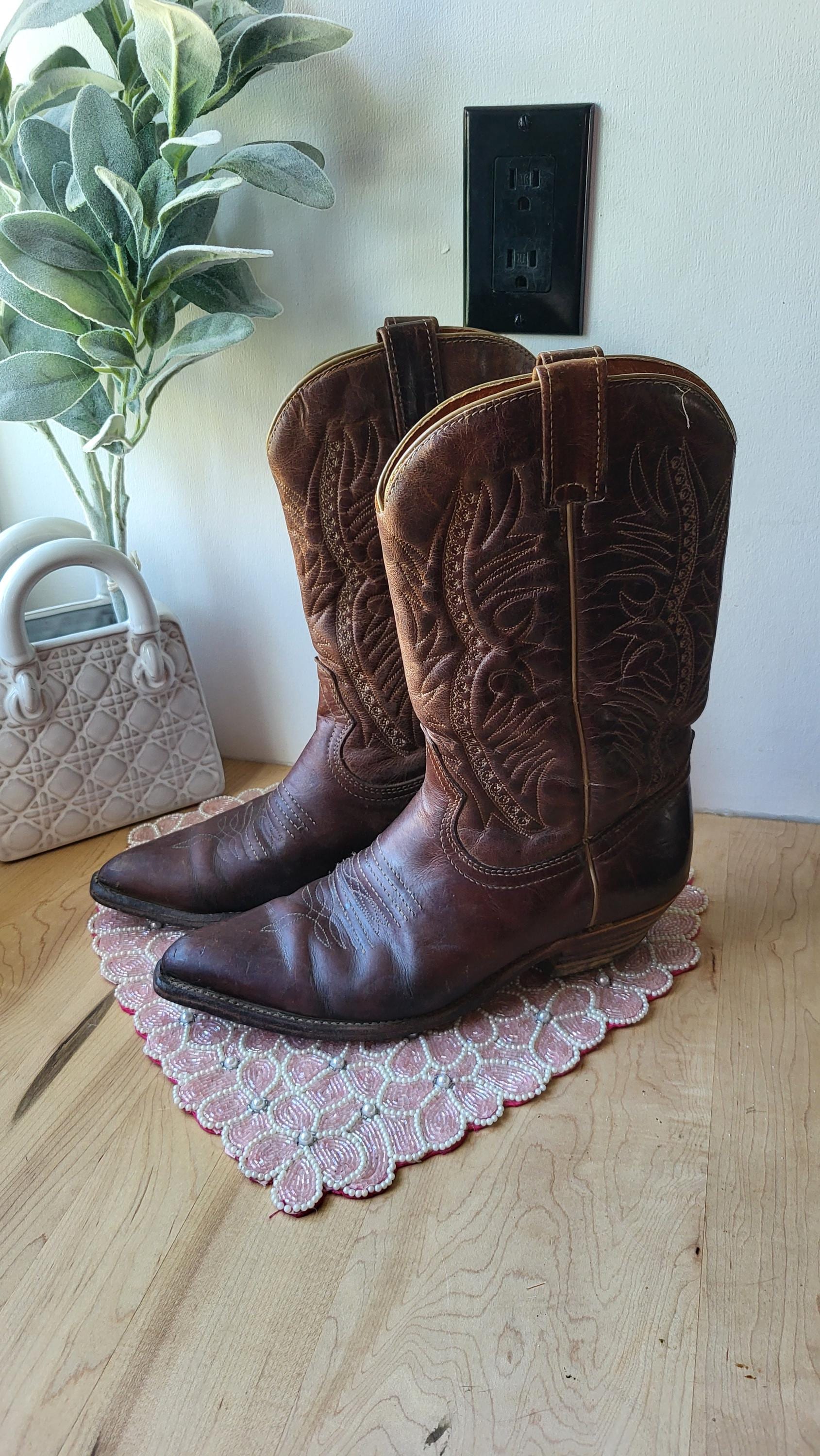 Vintage Cowboy Boots Made in Canada Brown Leather Men’s Size 9-9.5 or Women 10-10.5