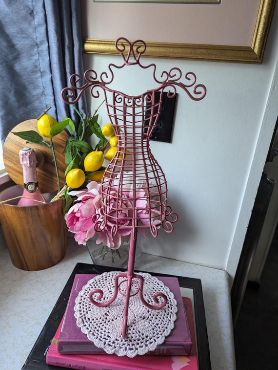 Vintage Dress Form Jewelry Dress Form Small Metal Dress Mannequin Pink Wire Jewelry Form Bridal Shower Centerpiece Vintage Metal Dress Etsy