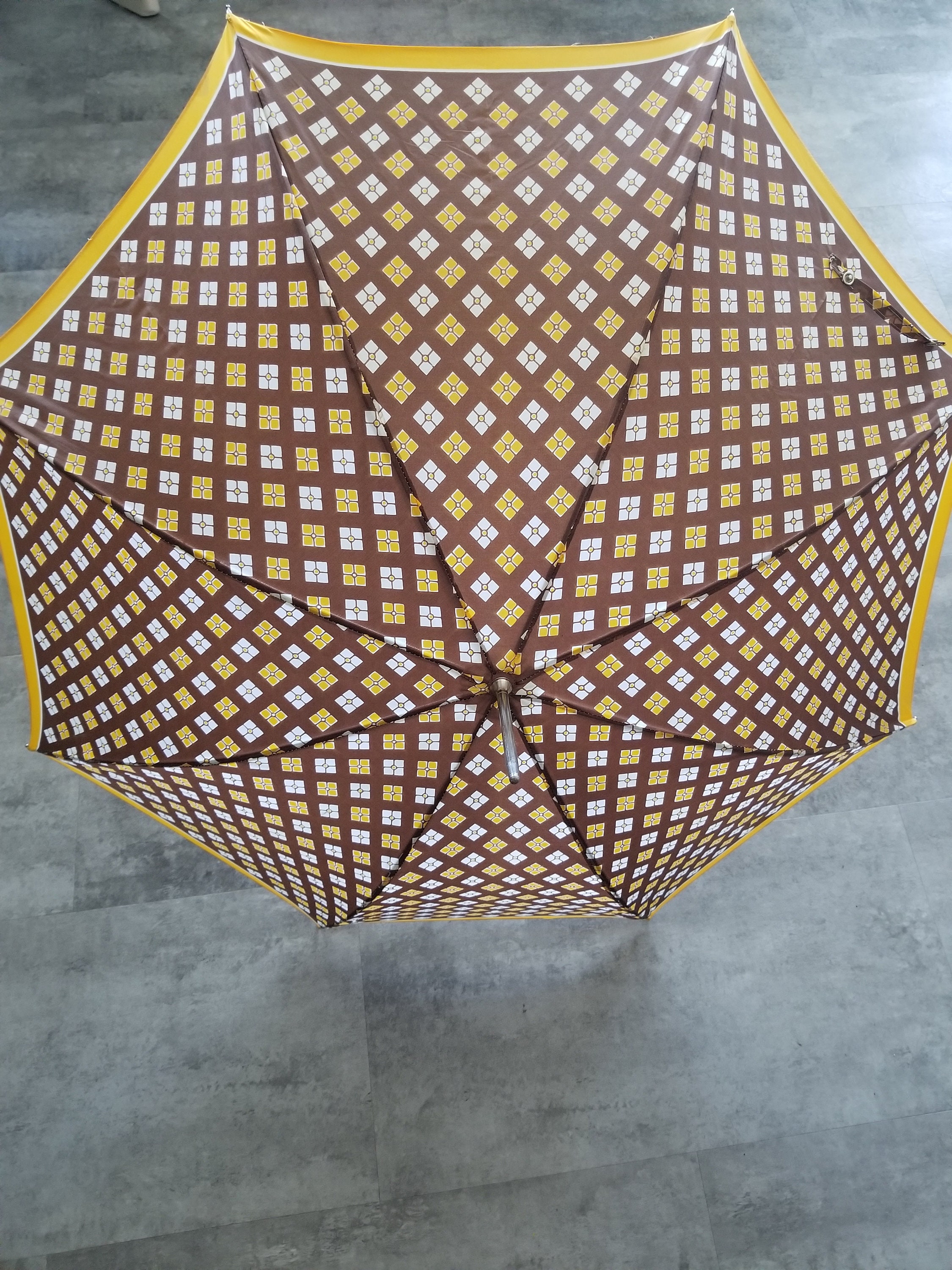 Rare Vintage Gucci Umbrella with Lucite, Circa 1960s, Italy