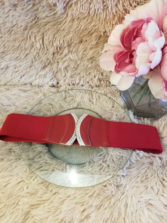 ceinture élastique rouge vintage rétro des années 