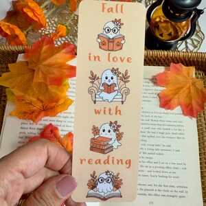 Craquez pour le marque-page de lecture. Marque-page Halloween