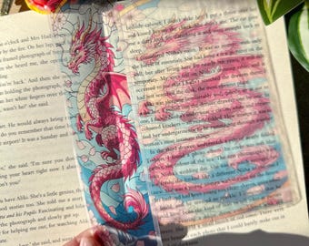 Marque-page dragon rose style vitrail transparent