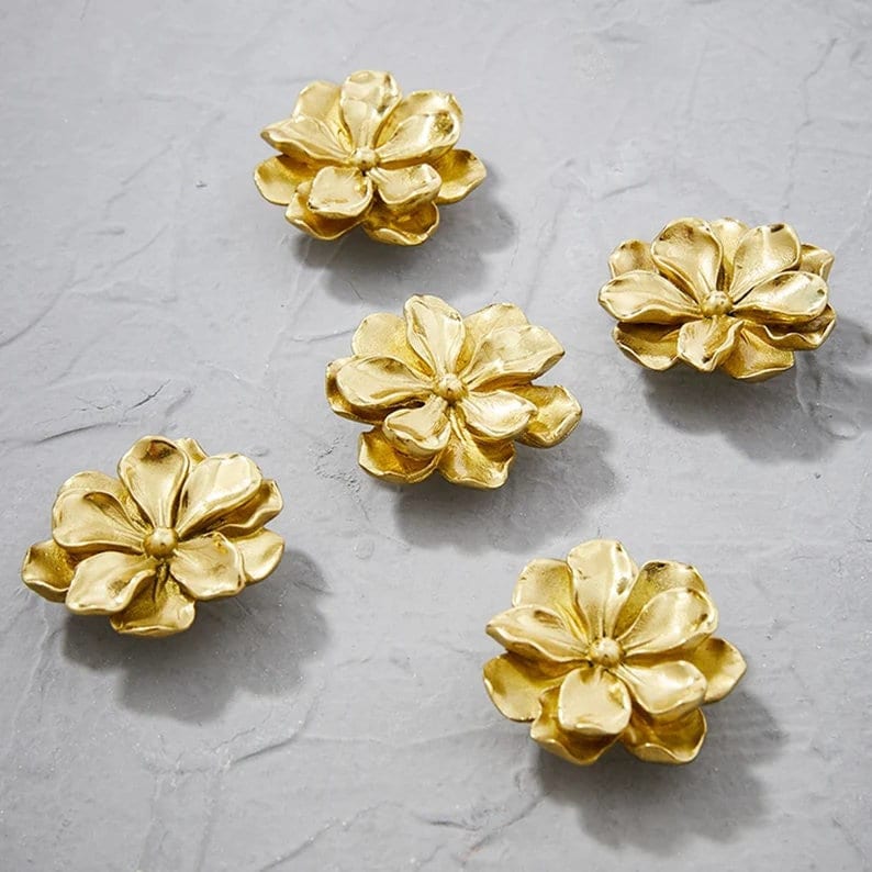 Einzigartige Blumen Kommode Knäufe Exquisite Kamelie Knäufe Knauf Schrank Knauf Geschenk Gold Türknauf Messing Gold Schrank Hardware Yihuanghardware Bild 2