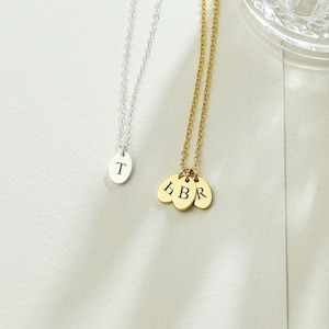 Collar inicial, collar de letras pequeñas personalizado, collar de encanto delicado y simple, regalo de cumpleaños para ella