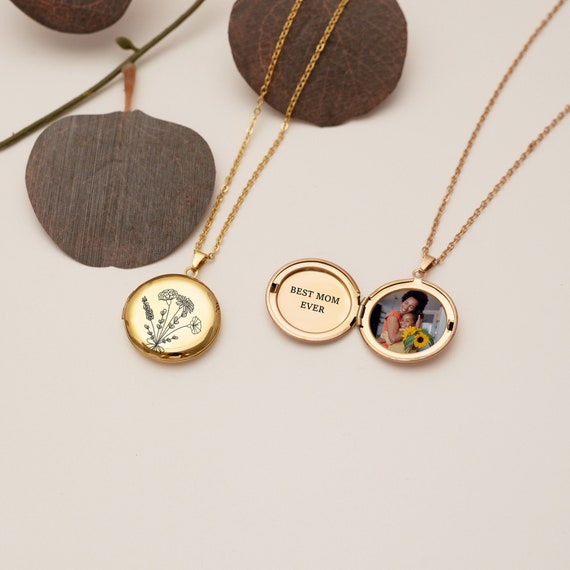 Personalized lockets for mom deals