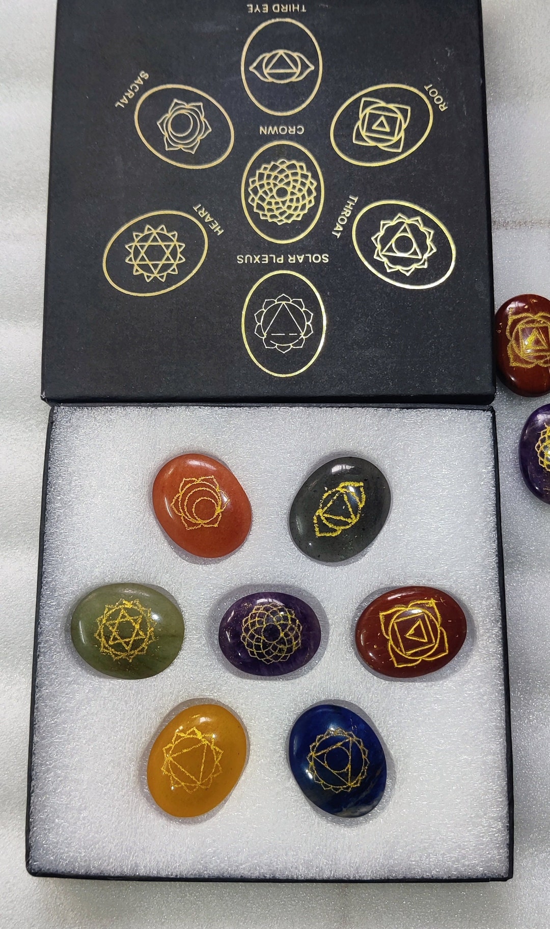 7 Chakra Crystal Set With Box: Engraved Oval Stones for Reiki Healing ...