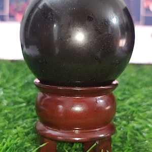 Esfera de turmalina negra 70 mm, bola de cristal con soporte premium, esfera de turmalina negra, piedra de esfera de piedra preciosa de turmalina negra, esfera de cristal