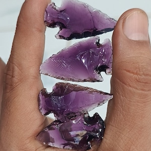 Amethyst Arrowhead Carving: Metaphysical Crystal Stone (1&#39;&#39;-1.25&#39;&#39;)