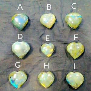 Labradorite Heart High Flash , Labradorite Crystal Heart, Flash Labradorite Palm Stone, Healing Crystals, chakra pocket LOVE heart stone.