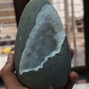 Natural Druzy Agate Egg Geode 160mm, Cute Eggs Crystal Ball & Egg-Shaped Polished Agate Crystal Quartz on Stand Specimens Minerals Energy.
