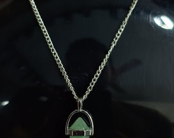 Collier en aventurine verte, pendentif pointe de cristal porte-bonheur, bijoux de guérison en pierre naturelle, cadeau chakra du coeur, délicat cristal poli