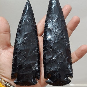 Hand Carved Black Obsidian Arrowhead: Crystal Gemstone (1&#39;&#39; to 12&#39;&#39;)