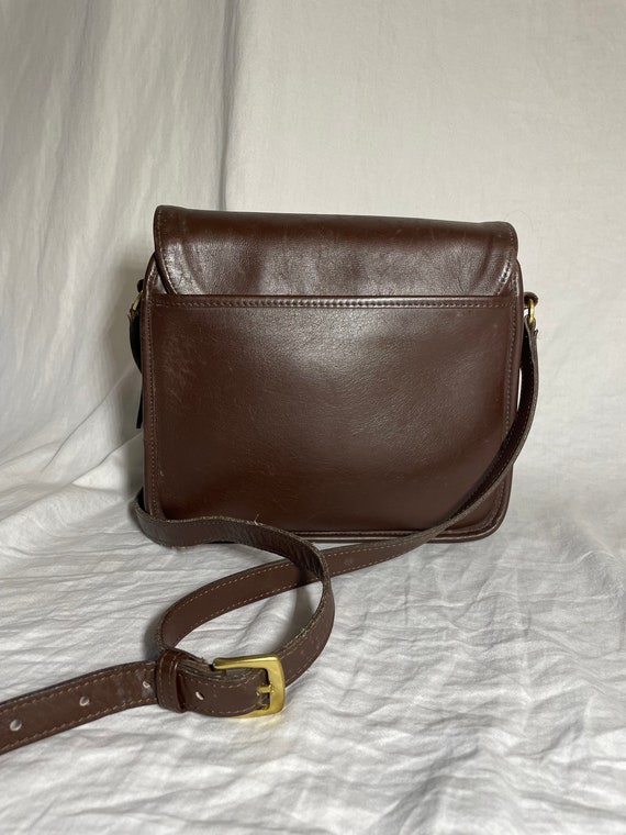 Vintage 1998 Coach #9092 Brown Leather Tribeca Flap Vintage 1998 Coach #9092 Brown Leather Tribeca Flap