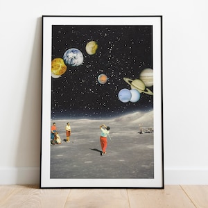 Golf intergalattico / Arte futuristica retrò / Collage vintage / Fantascienza / Cosmica / Opere d'arte sportive / Pianeti / Arte retrò / Decorazioni per la casa eclettiche
