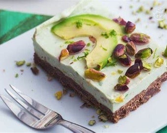 tarta de queso con aguacate