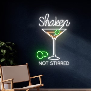 シェイク ノット ステアード マティーニ LED サイン、ウォッカ マティーニ ネオン ライト、マティーニ カクテル ネオン サイン、ドリンク カブ LED ライト、ワイン バー パブ ルーム ウォール デコレーション