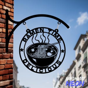 パーソナライズされたラーメン店の吊り看板、カスタム麺レストラン屋外ブレード看板、日本のラーメンの金属製ビジネス看板、アジア料理店の看板