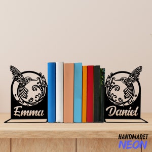 Custom Hummingbird Metal Bookends, Bird Name Bookend, Table Sign, Bookshelf Decor, Book Lover Gift, Metal Desk Decor, Back To School Gift