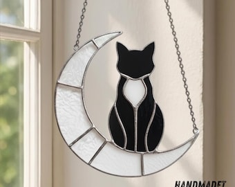 手作りの猫と月のステンドグラスサンキャッチャー（名前入り）、猫と星