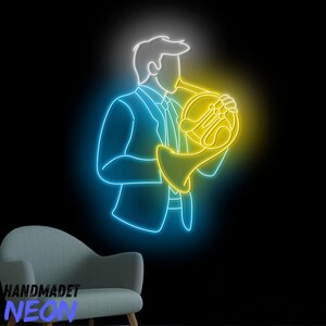 Man Blow Waldhorn Neon Schild, Künstler LED-Schild, Waldhorn Neonlicht, Band Musikzimmer Wandkunst, Musikinstrument Hauswanddekor