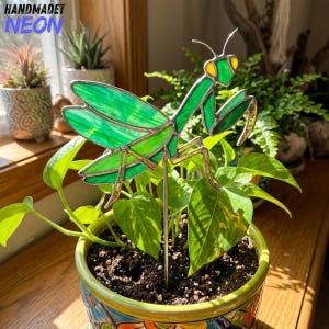 Tuteur pour plante en vitrail personnalisé représentant une mante religieuse, panneau décoratif attrape-soleil insecte, pot de fleurs décoratif en forme de mante