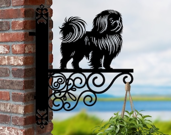Soporte colgante personalizado para perro pequinés Soporte para cesta colgante para perro pequinés, soporte colgante para perro para jardín, letrero de metal para decoración de jardín para mascotas