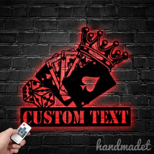 Personalisierte Poker King Crown Metallschild, Pokerkarten Metalllicht, Würfel-LED-Licht, Pokerkarte Kasino-Wanddekor, Würfelkasino-Wandkunst