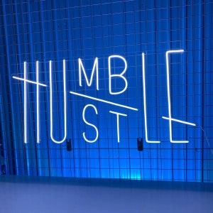 Custom Humble Hustle Neon Sign, Personalized Name LED Light, Motivational Modern Space Neon Light, Room Wall Art, Inspirational Quote Decor
