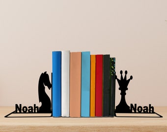 Niestandardowe metalowe podpórki do książek w szachy, podpórka do książek z imieniem, tabliczka na stół szachowy, dekoracja półki na książki, prezent dla miłośnika książek, wystrój domu, prezenty na powrót do szkoły