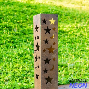 Rustic Star Garden Column, Rustic Garden Decor, Outdoor Plant Stand, Star Garden Column, Modern Garden Sculpture