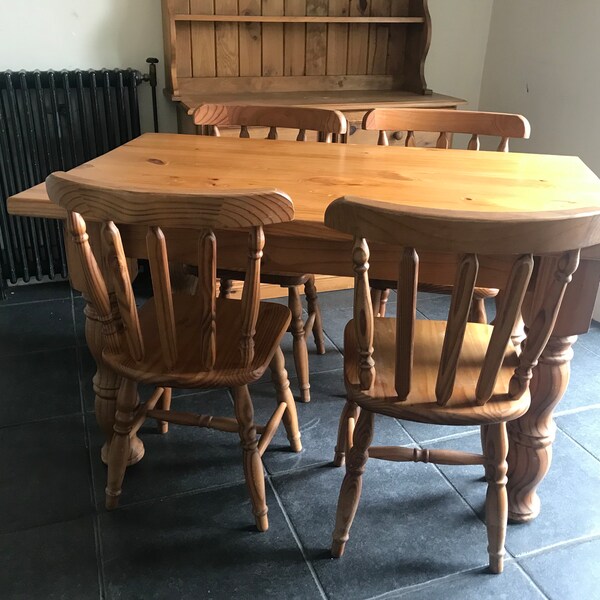 Chunky Pine kitchen table and 4 chairs