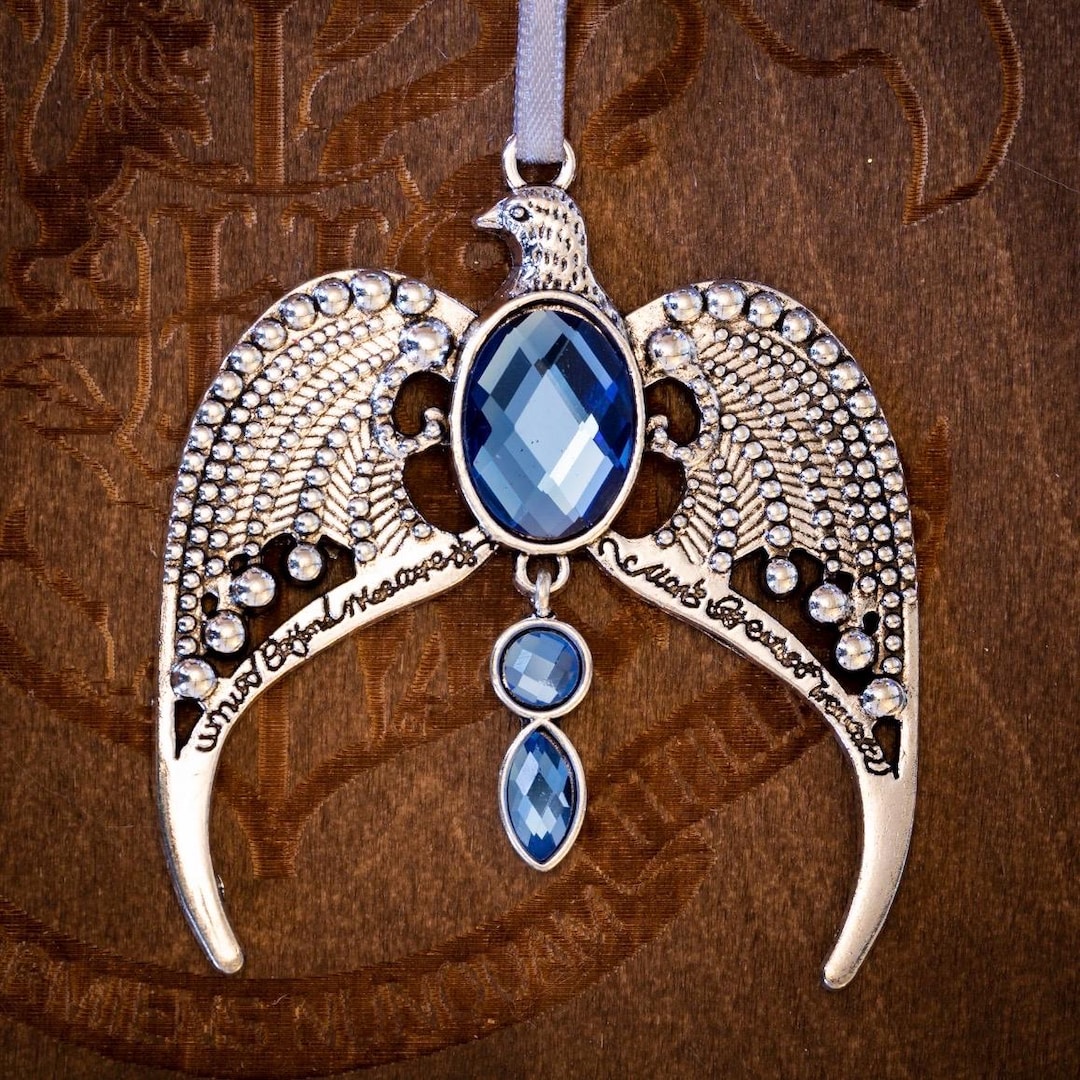 harry-potter-ravenclaw-s-diadem-horcrux-christmas-tree-decoration