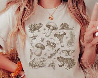 Frog, Bug and Mushroom Shirt, Botanical Dark Academia Aesthetic Tee, Cottagecore Tshirt, Vintage Biology Fungi T-shirt, Goblincore Goth Tee