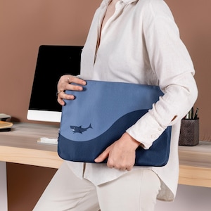 Shark FlowSoul Laptop Bag