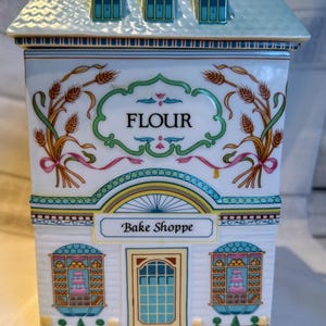 Vintage porcelain Lenox Village flour canister Bake Shoppe 1990, collectors item, Lenox spice village container
