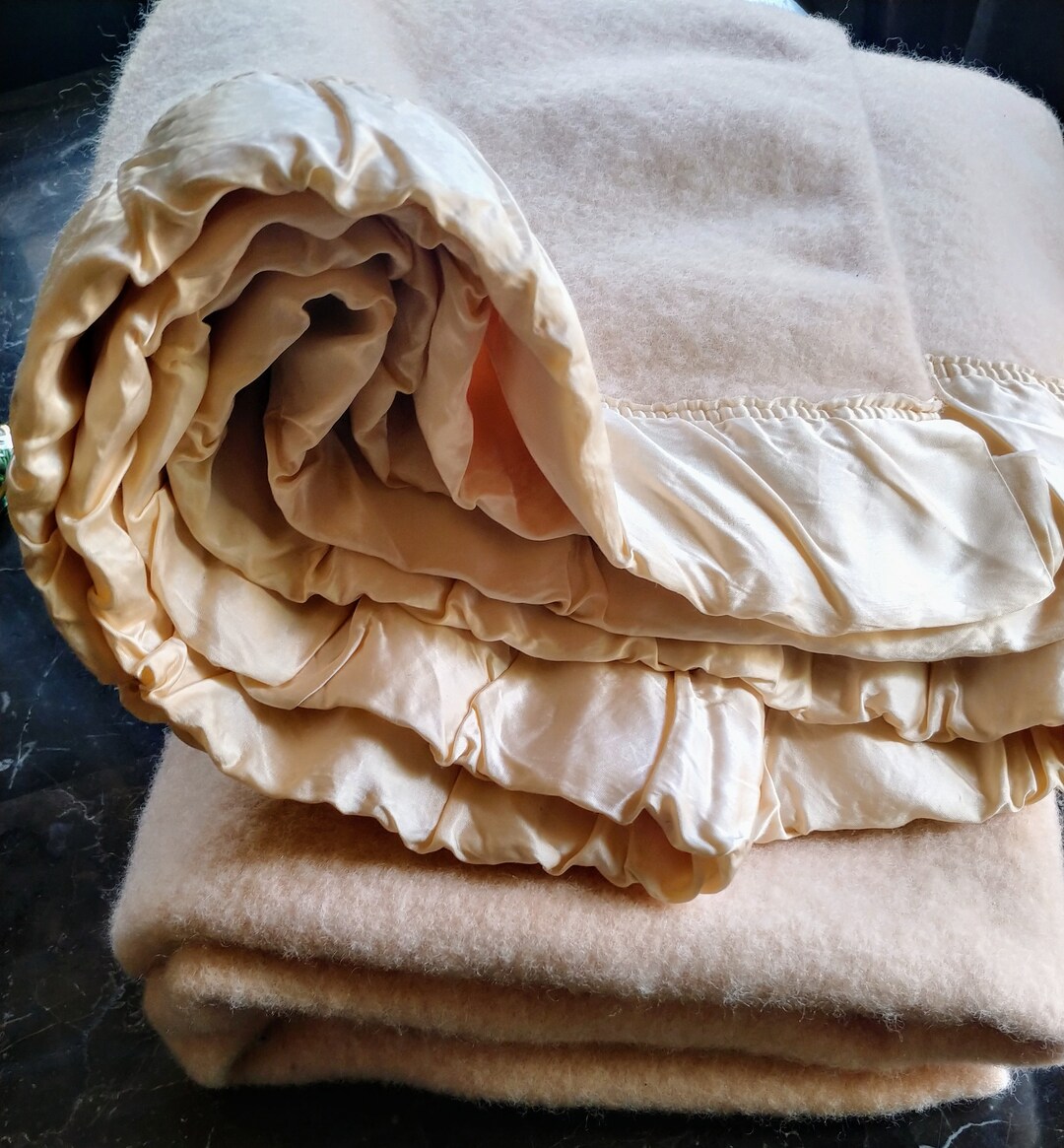 Vintage Kenwood Pure Virgin Wool Coral Blanket, Made in Canada, Warm