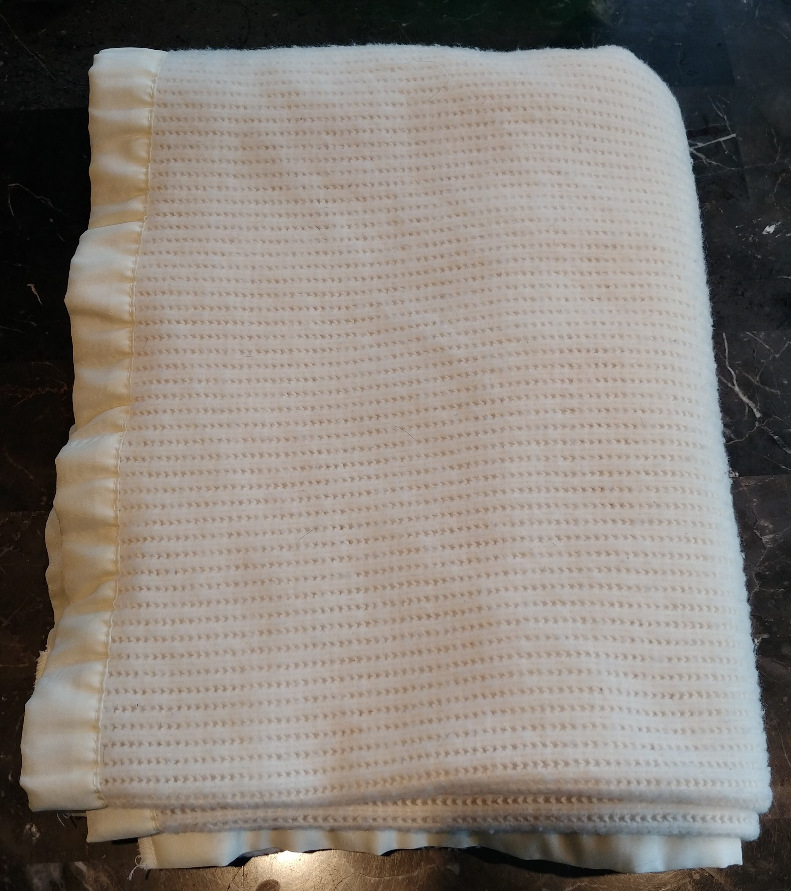 Thermal waffle weave blanket with satin nylon trim hotsell