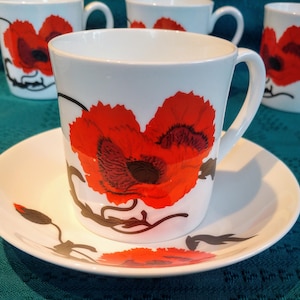 Wedgewood Susie Cooper design Cornpoppy cup and saucer set, wedding gift idea, fancy tea cup