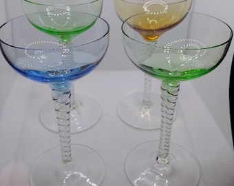 Copa de Martini vintage de color con tallo retorcido, 113 ml. Artículo de colección.