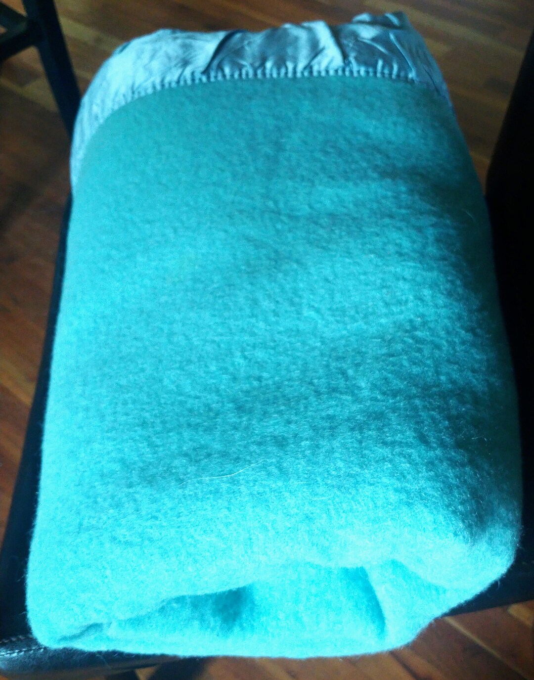 Vintage Blue Kenwood Wool Blanket With Trim, Pure Virgin Wool Moth