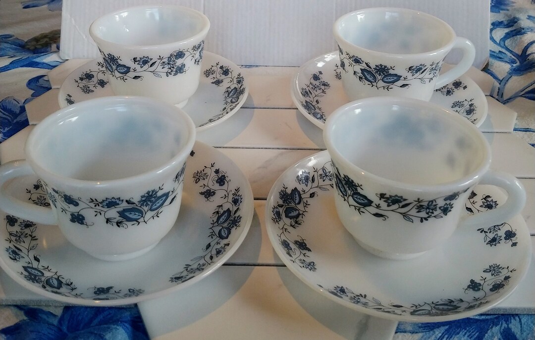 La Opala Milk Glass Blue Flowers Tea Cup and Saucer Set of 4, Retro Tea Cup, Vintage Tea and