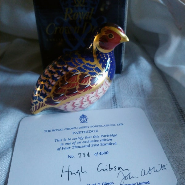 Perdrix Royal Crown Derby en boîte avec bouchon en or (1ère édition), dorure à l'or et certificat d'authenticité, figurine d'oiseau