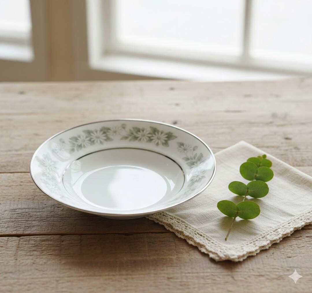 食器 Mikasa Mikasa Sarah China Bowl, Vintage Gray Floral Dish, Fine China