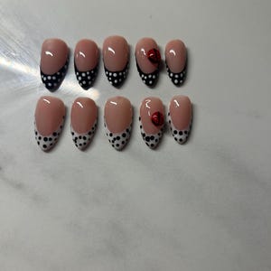black & white ladybug press on nails